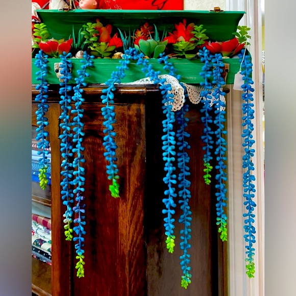 Vintage Craftsman Tool Box, with rustic finish, fake succulents - Picture 7 of 8